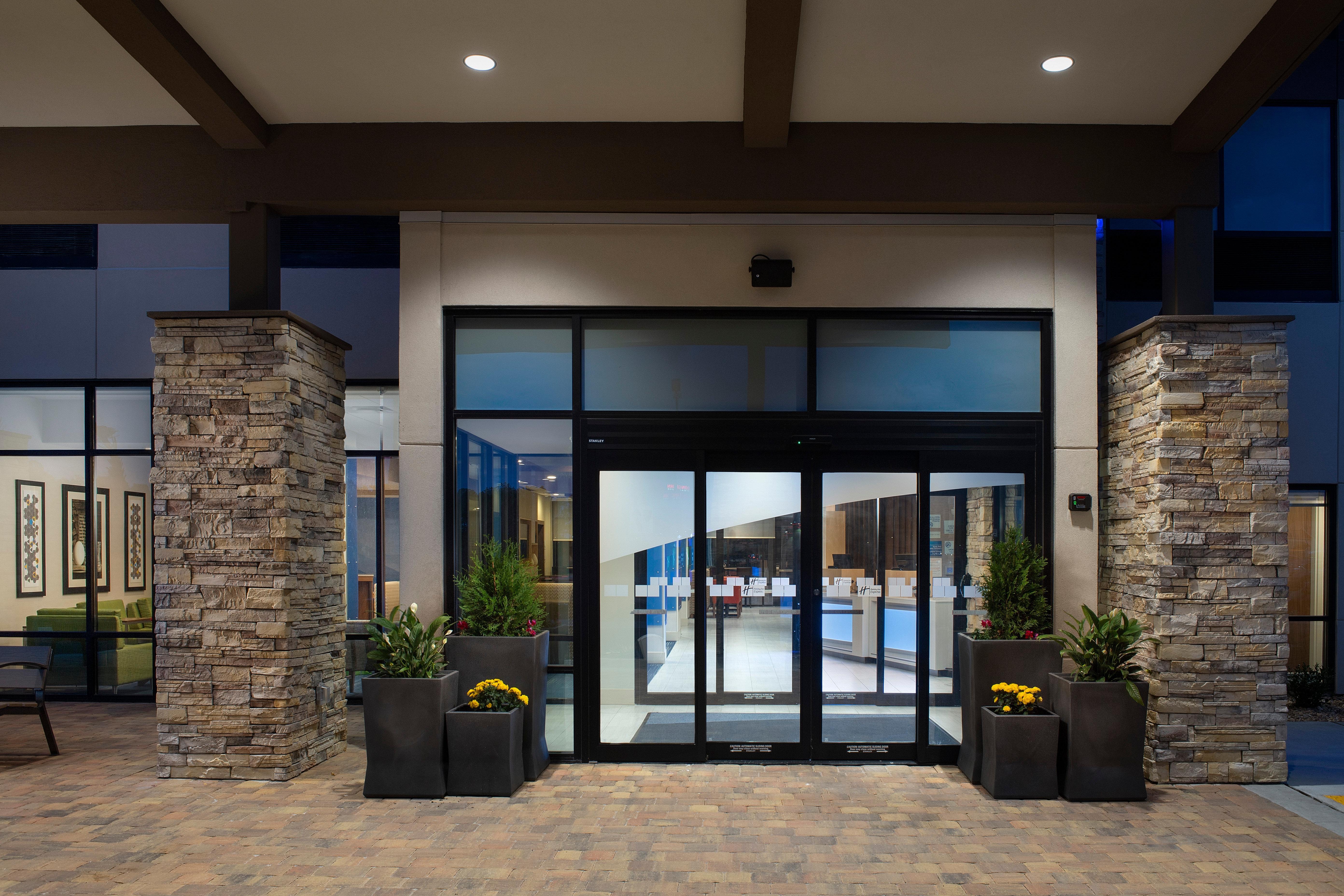 Holiday Inn Express & Suites Kingsland I-95-Naval Base Area By Ihg Dış mekan fotoğraf